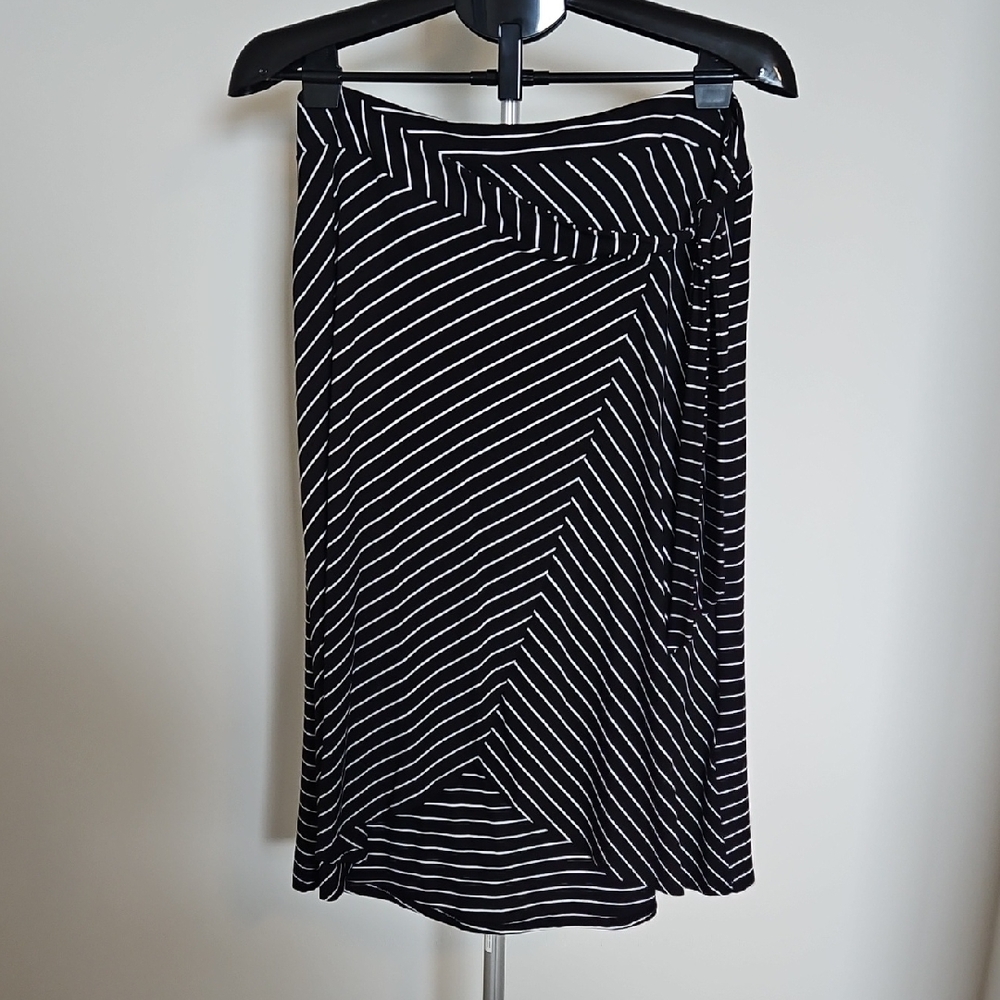Adrienne Vittadini Black and White Asymmetrical Wrap Skirt